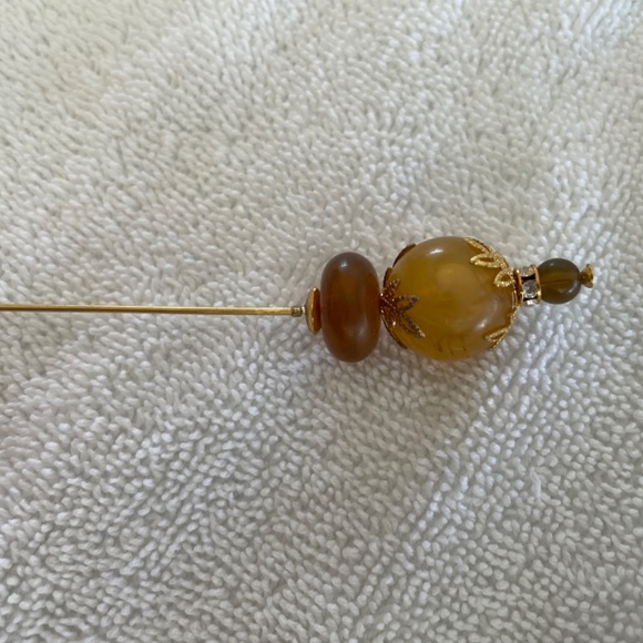 Vintage Ladies hat pins main image 8